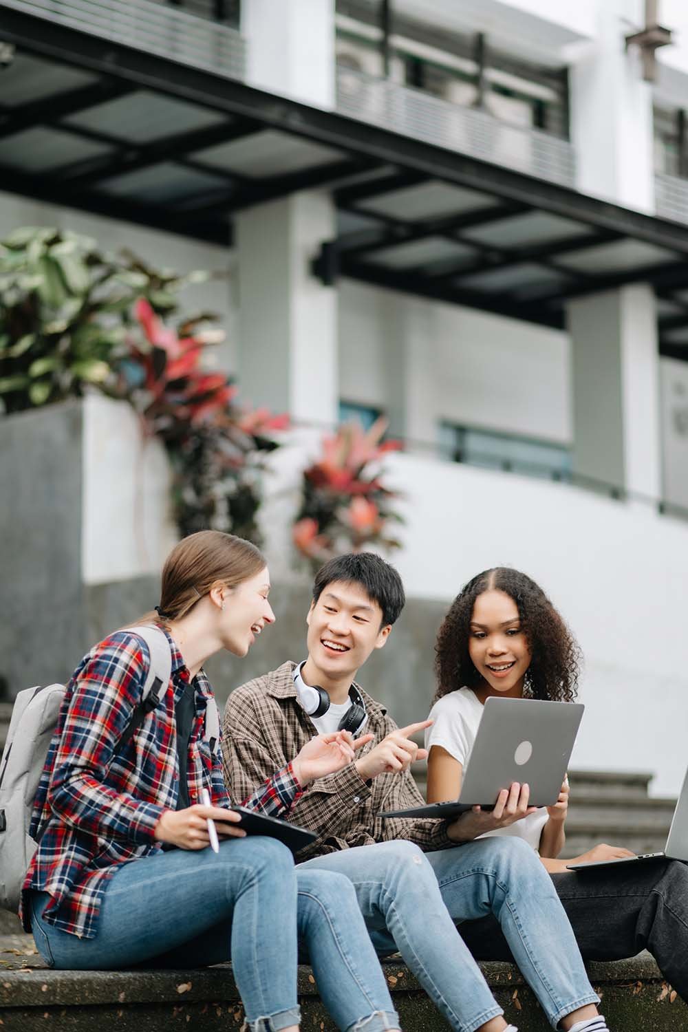 Marketing en Redes Sociales para Principiantes: Estrategias y Creación de Contenido